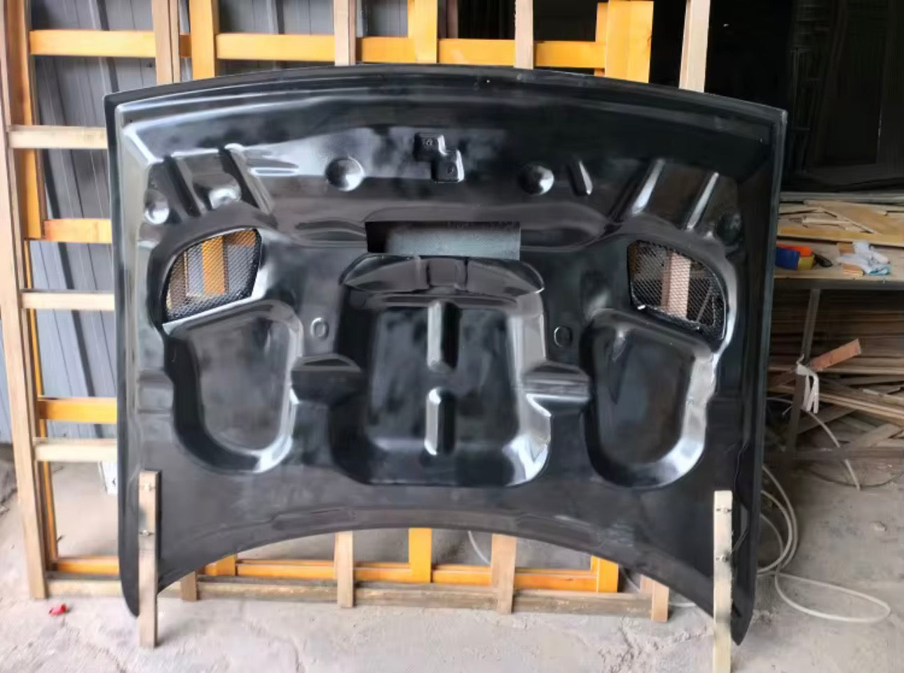 Dodge Challenger – Full Carbon Fiber V2 Vented SRT Style Hood (2015–2023) - photo 3 - Drvyn