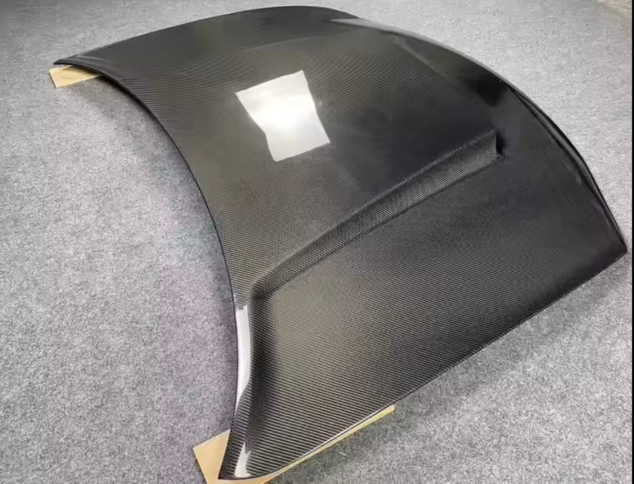 Dodge Charger – Full Carbon Fiber SRT Demon Style Single Vent Hood (2015–2023) - photo 4 - Drvyn