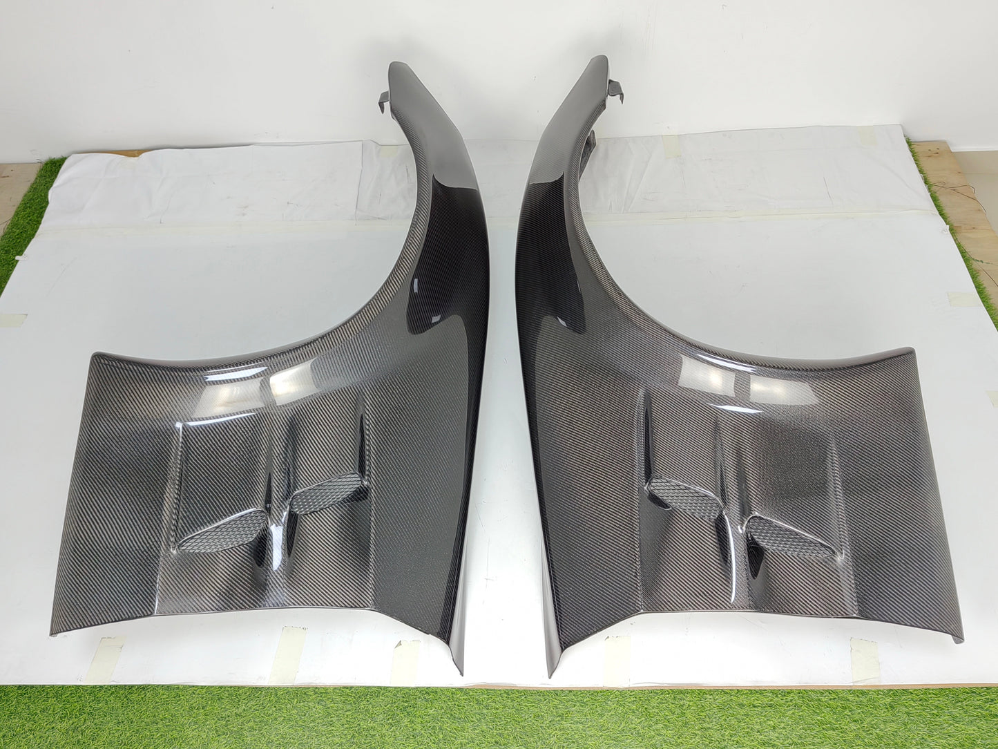 DRVYN Corvette C6 2006–2013 Carbon Fiber V1 Style Front Vented Fenders - photo 4 - Drvyn