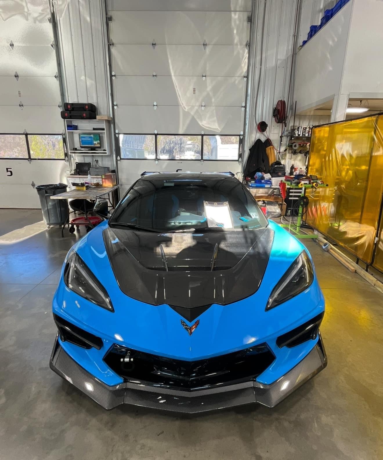 2020–2024 Corvette C8 – Full Carbon Fiber V1 Vented Hood - photo 2 - Drvyn